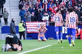 美媒：锡安前队友称锡安拥有詹姆斯级别的天赋，本可以更出色